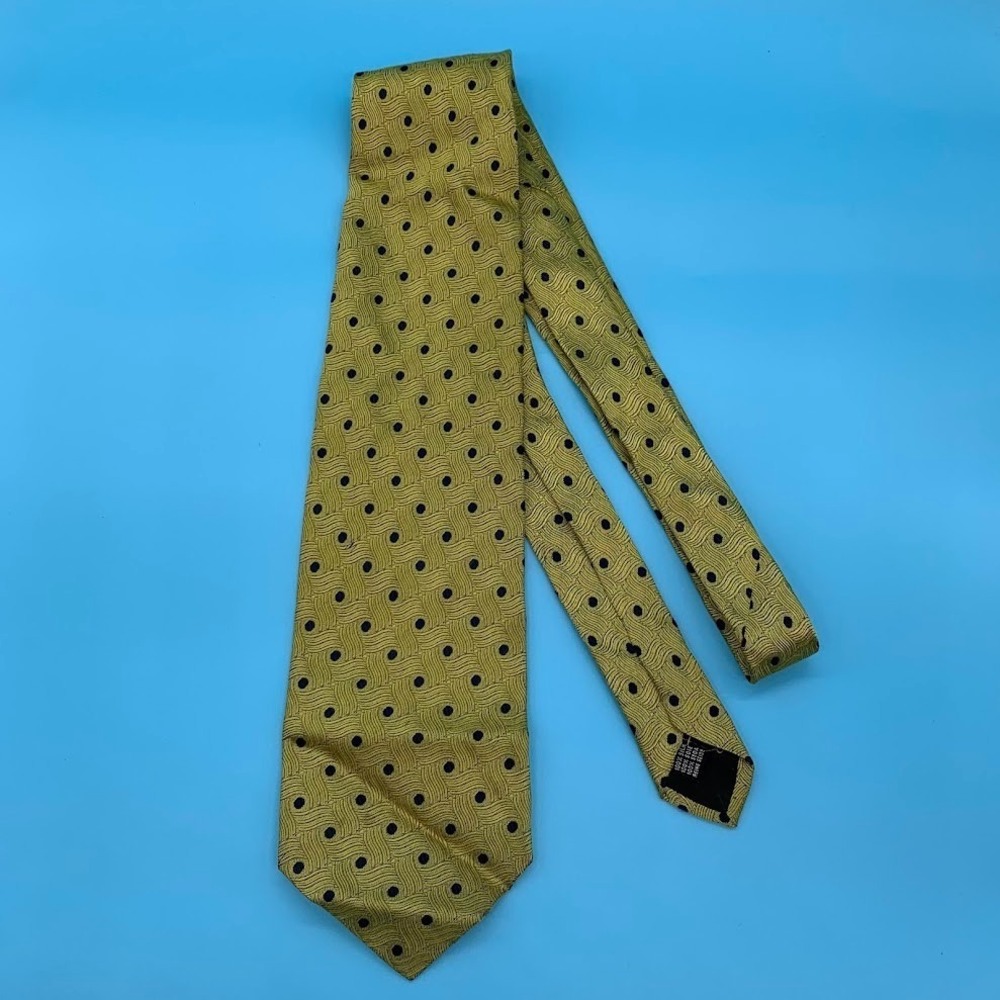 Vintage Bachrach Gold Polka Dot Patterned Men's Classic Silk Neck Tie